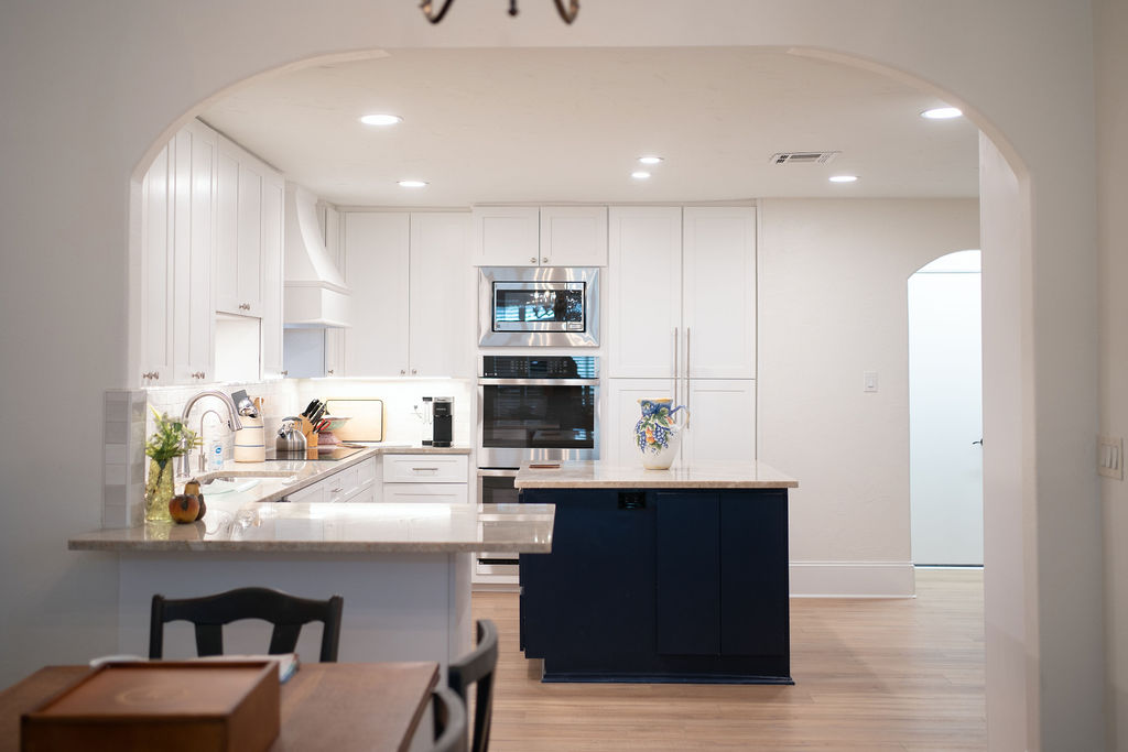 traditionally remodeled home kitchen